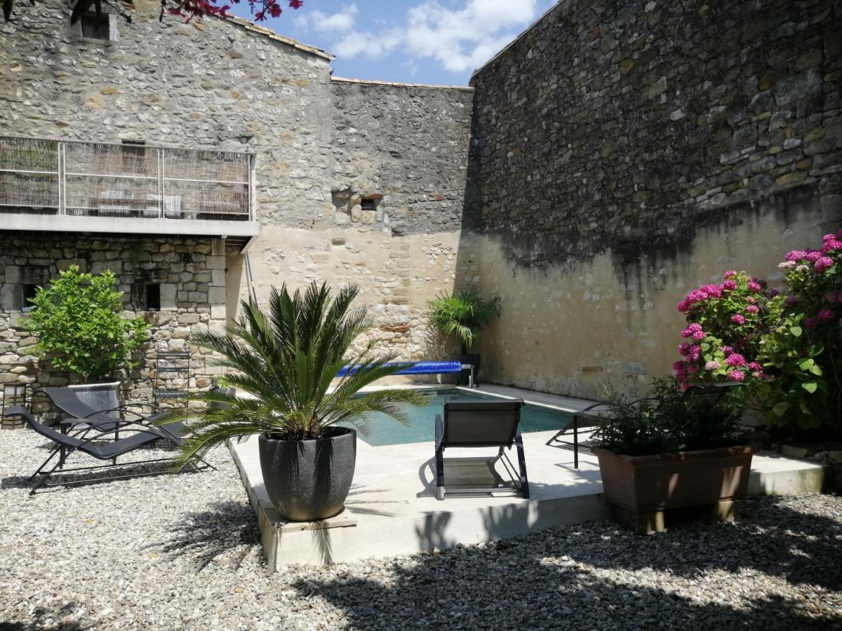 Gîte d'Emeline Bourdic Exterior foto